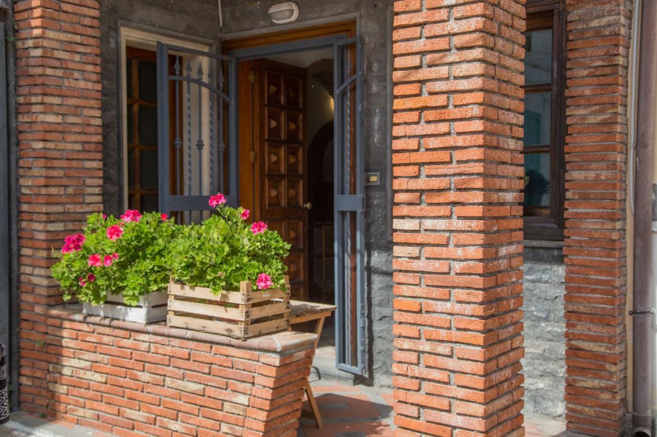 Апартаменти La Casa Di Iside A Mare Катанія Екстер'єр фото